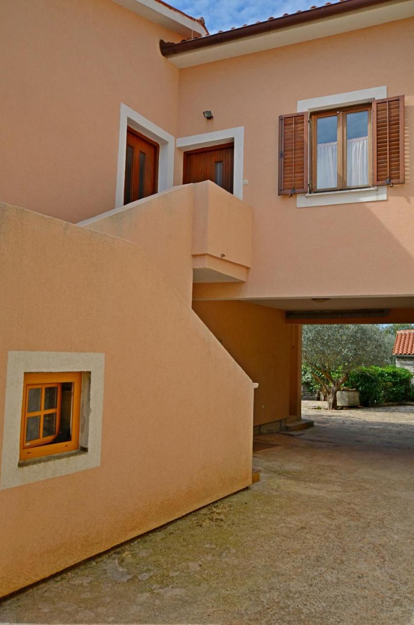 Apartments Josip Pavicini Εξωτερικό φωτογραφία